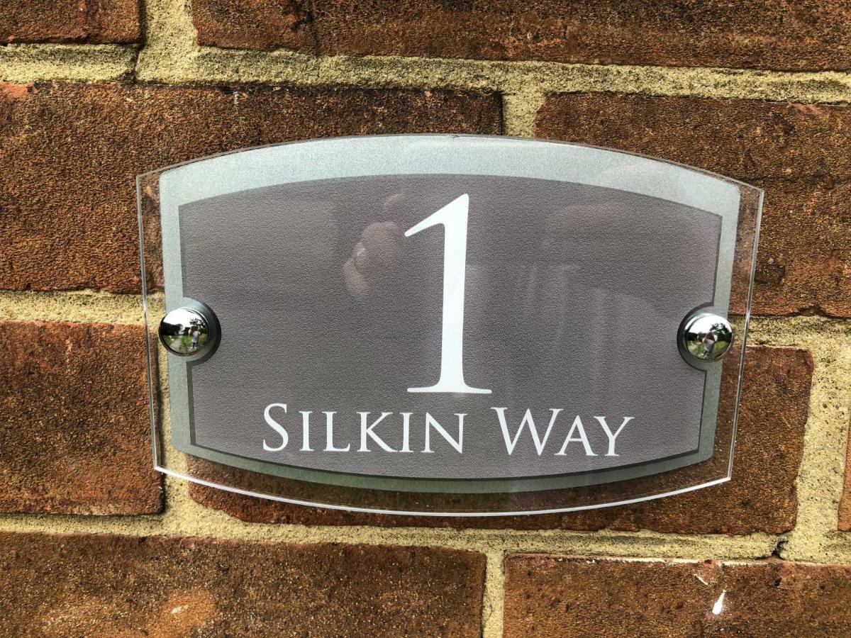 1 Silkin Serviced Accommodation Newton Aycliffe Zewnętrze zdjęcie